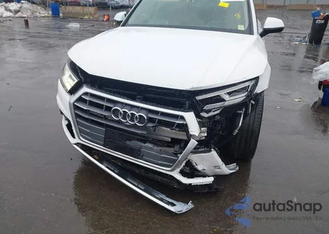 2018 Audi Q5 2.0T Premium/2.0T Tech Premium z USA, uszkodzony, nr VIN WA1CNAFY2J2198243